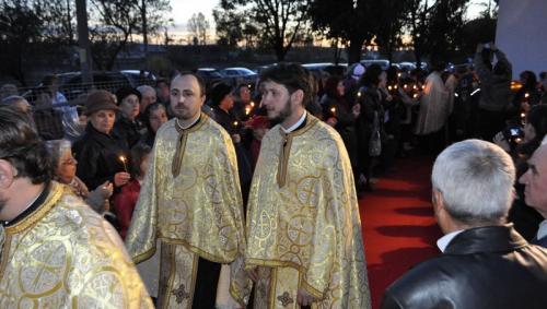 Moment de la slujba punerii pietrei de temelie