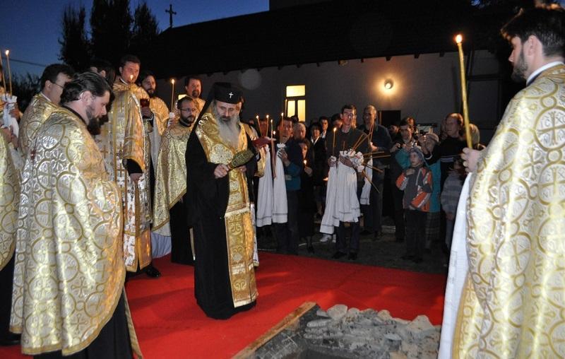 Moment de la slujba punerii pietrei de temelie